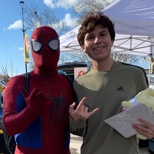 Meet your Posher, Diego